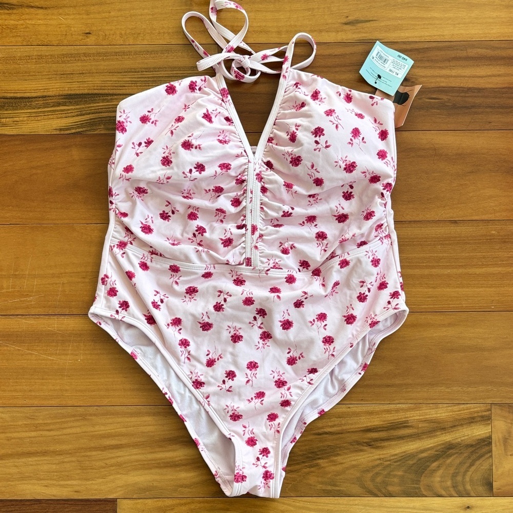 NWT pink swimsuit - Picture 3 of 9